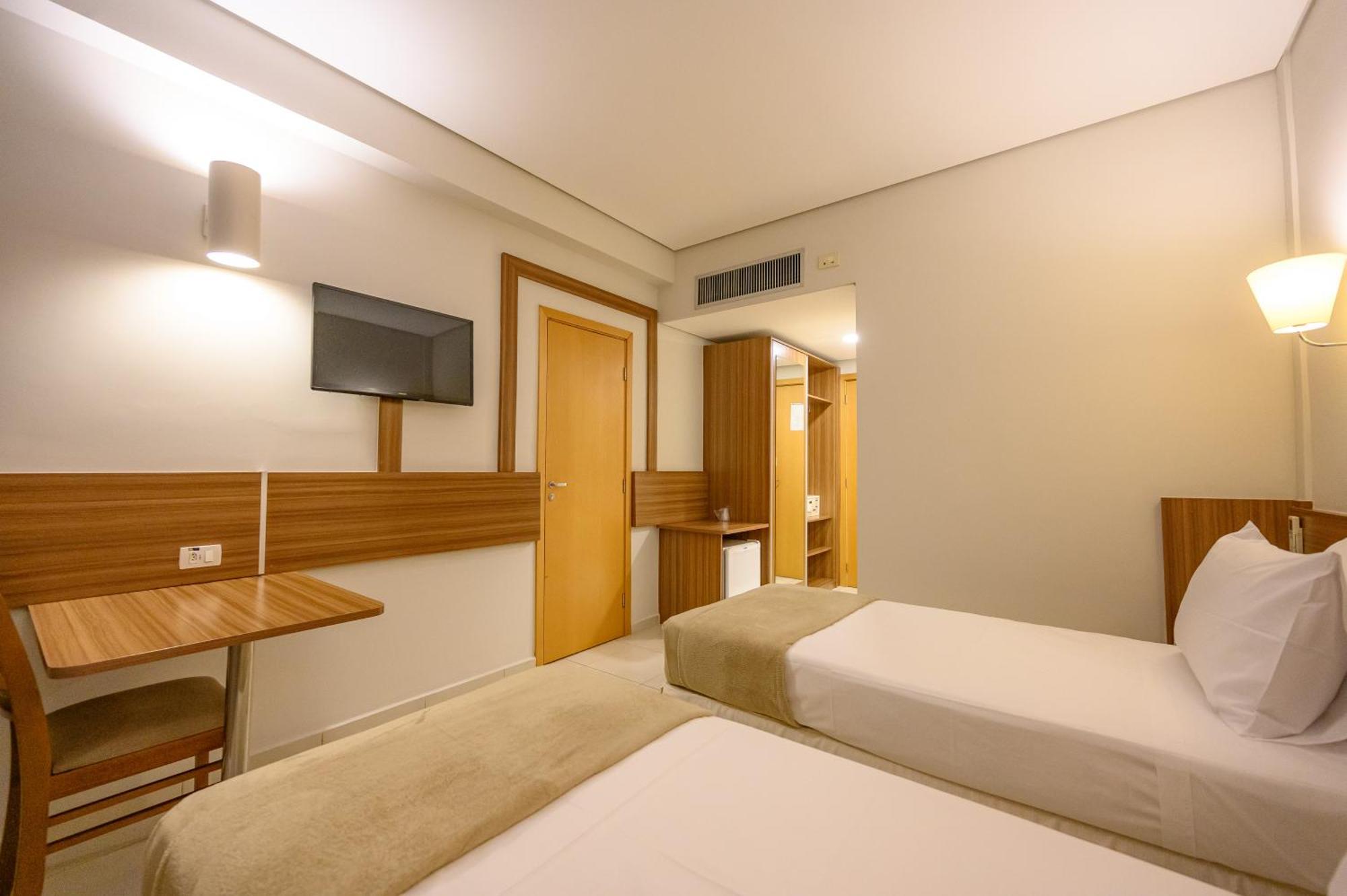 Unihotel Salto Salto  Exterior photo
